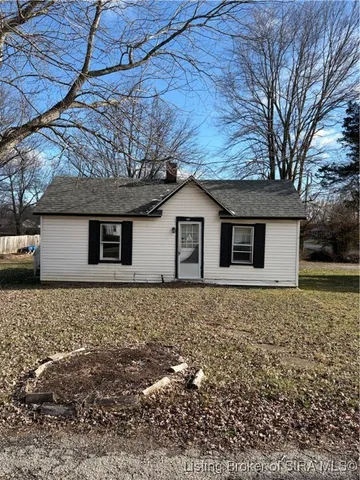 $89,999 | 1806 Edgewood Drive, Charlestown, IN 47111