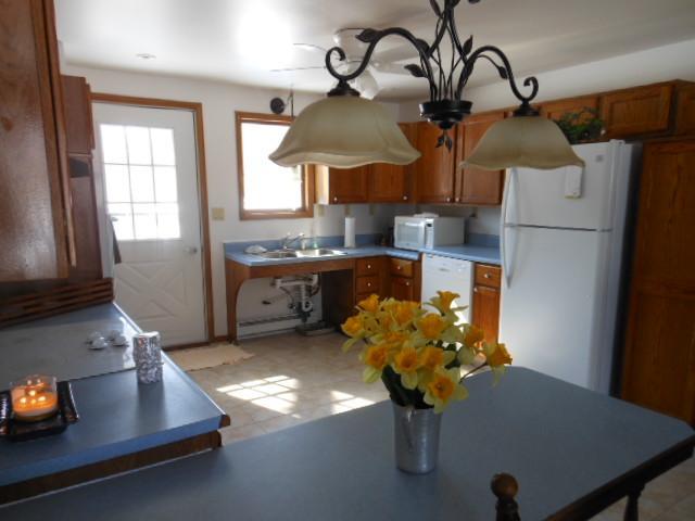 707 Clarksville Road Mercer, PA 16137 - Photo 3 of 10 Kitchen.