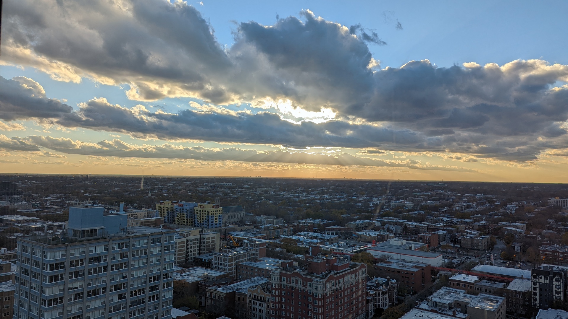 5701 North Sheridan Road, Unit 30B Chicago, IL 60660 - Photo 7 of 9 a view of city and mountain