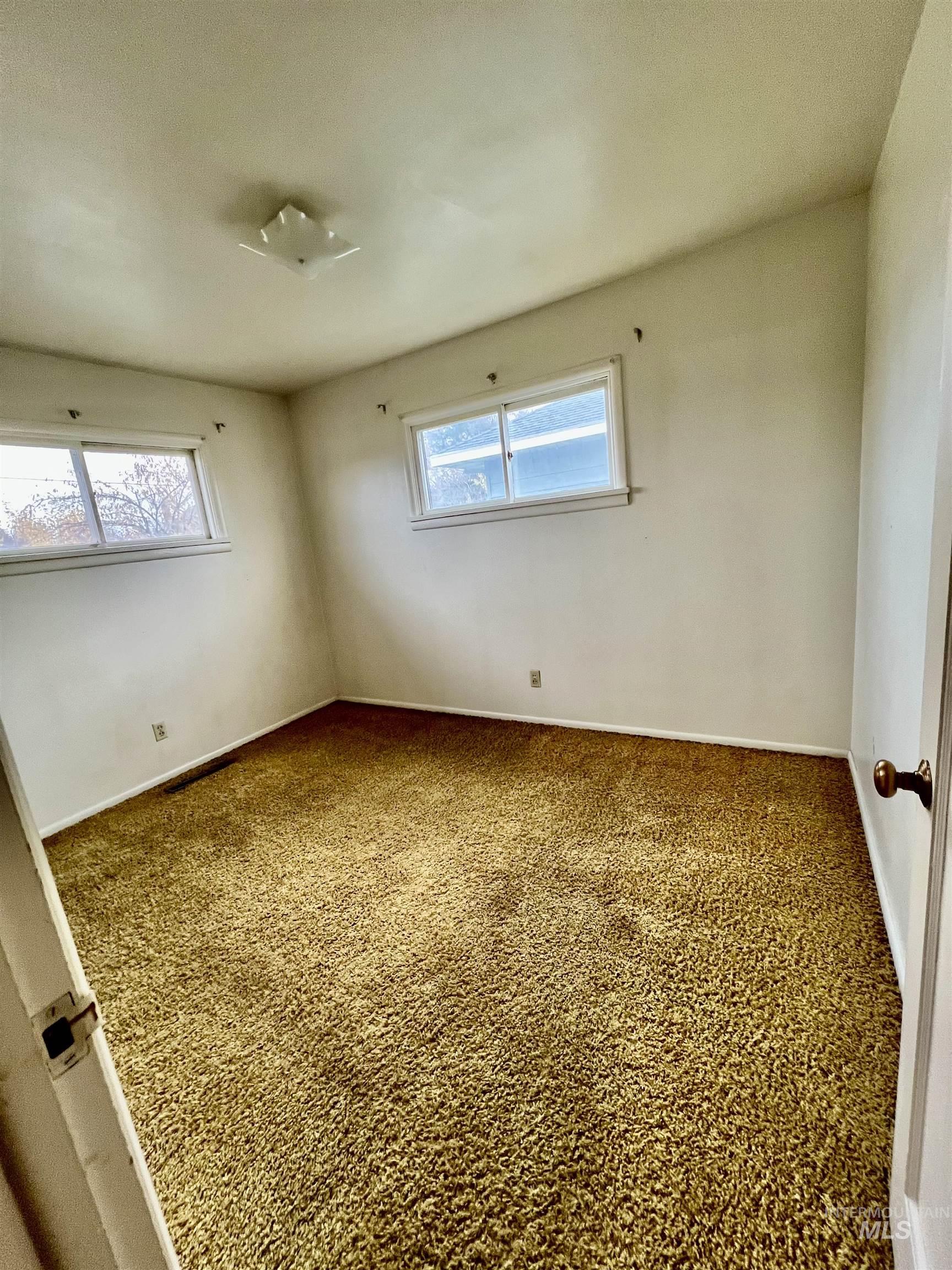 1027 11th Street Clarkston, WA 99403 - Photo 8 of 17