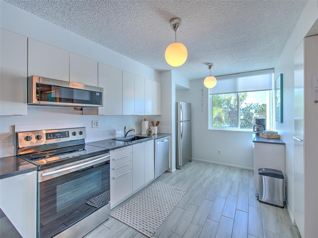 744 Bayport Way, Unit 744 Longboat Key, FL 34228 - Photo 11 of 60