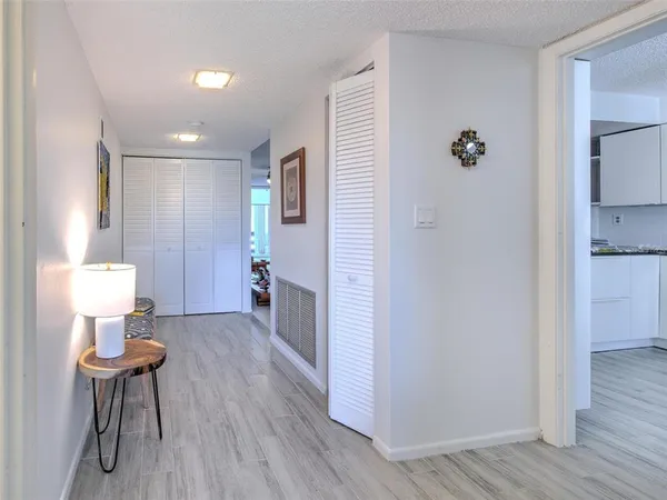 $4,000 | 744 Bayport Way, Unit 744, Longboat Key, FL 34228
