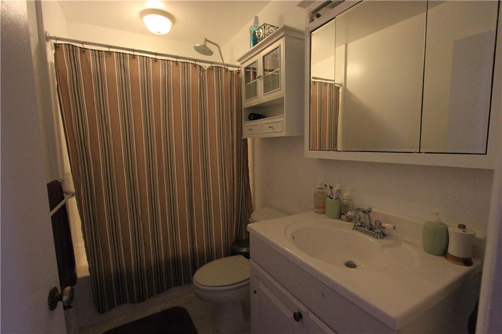 1729 East Thompson Road Indianapolis, IN 46227 - Photo 5 of 13 Gallery Image 5