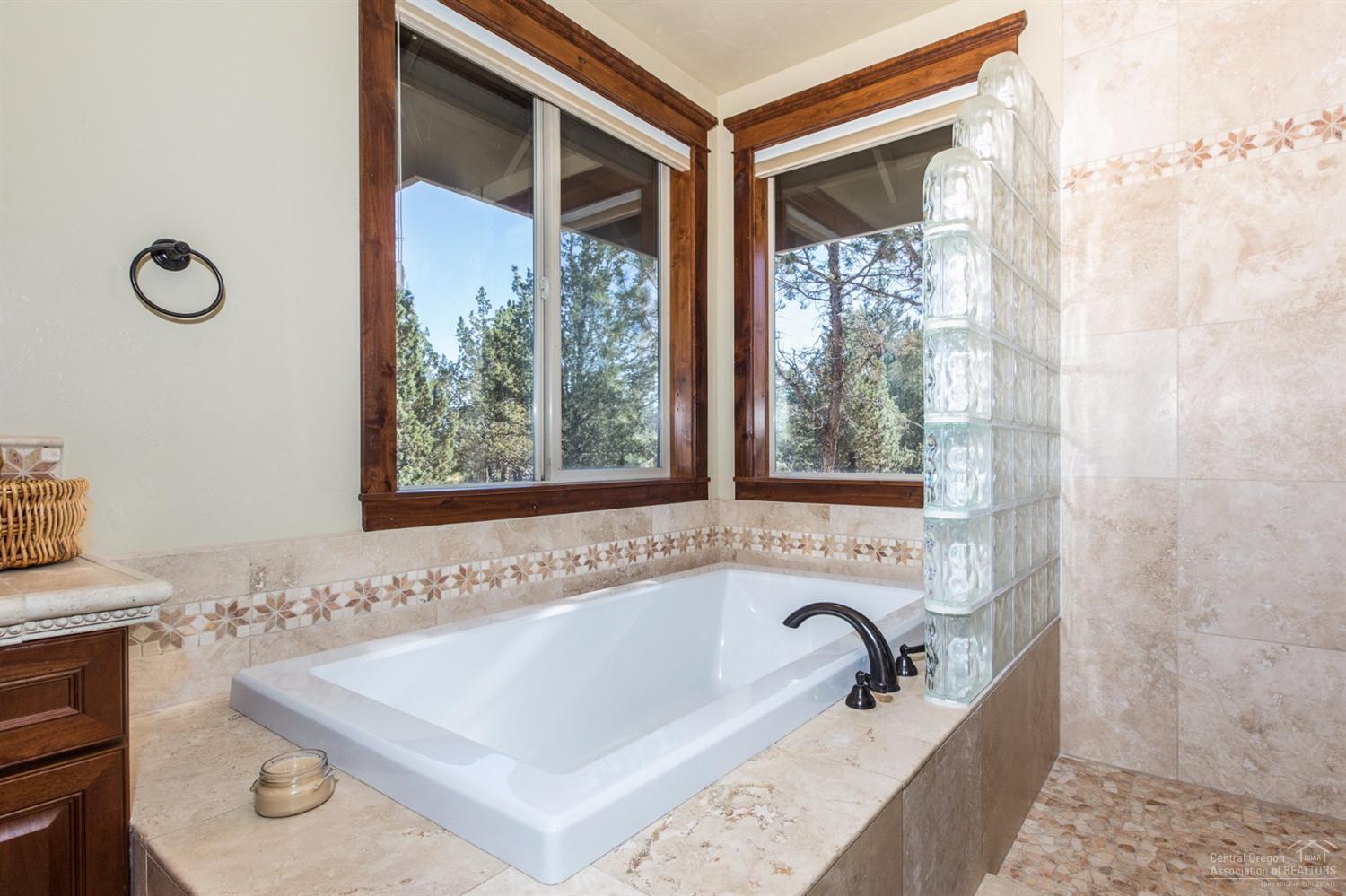 18460 Tumalo Reservoir Road Bend, OR 97703 - Photo 10 of 21 Additional Photo