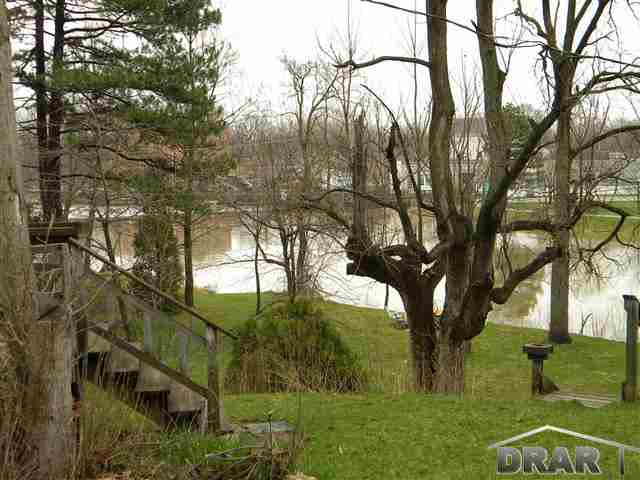 243 Riley Street Dundee, MI 48131 - Photo 11 of 14 31145656-10.JPG