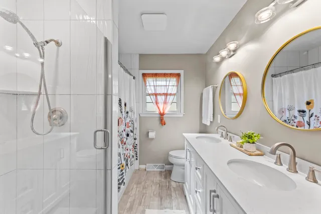 $579,900 | 4265 Williams Court, Brookfield, WI 53045