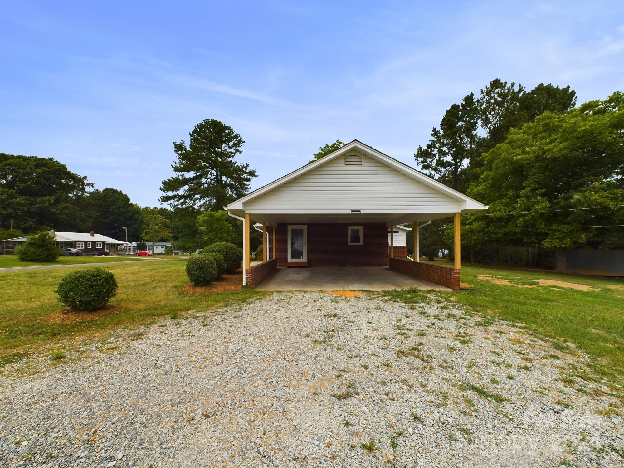 618 Louya Road Lexington, NC 27292 - Photo 8 of 21 Gallery Image 8