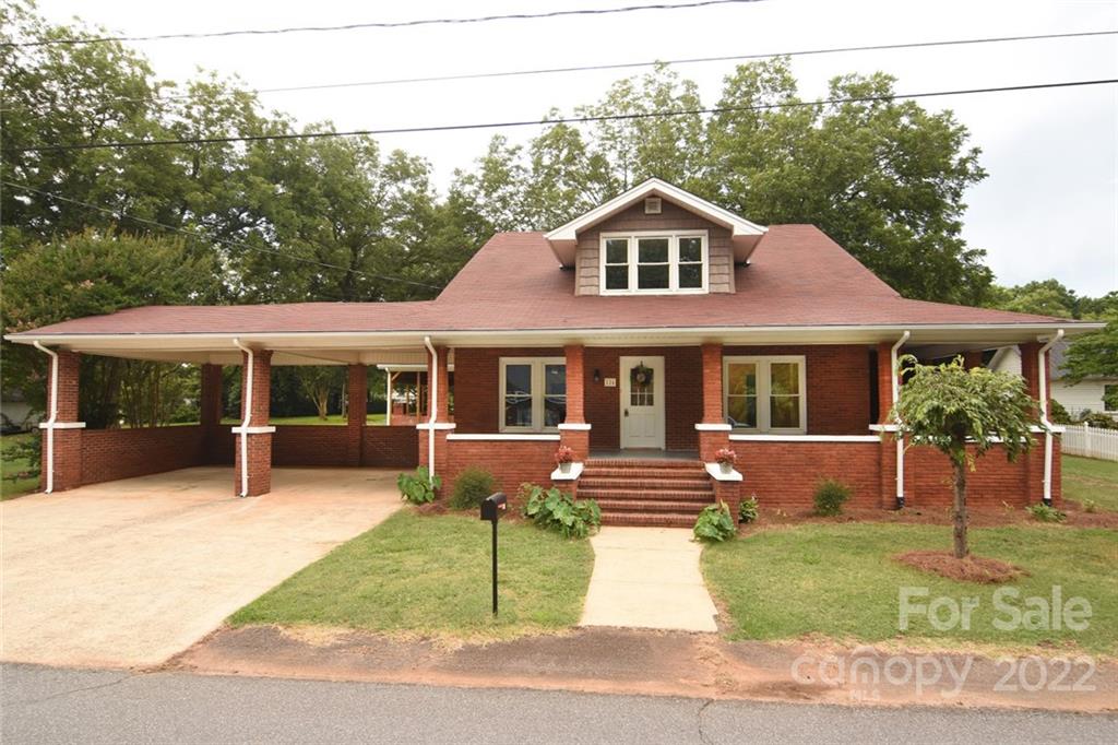 116 10th Street Southwest Conover, NC 28613 - Photo 2 of 21 Gallery Image 2