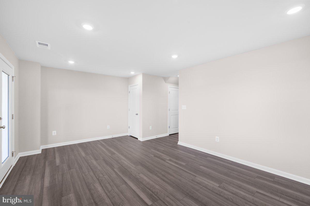 569 Seeback Drive Charles Town, WV 25414 - Photo 7 of 34