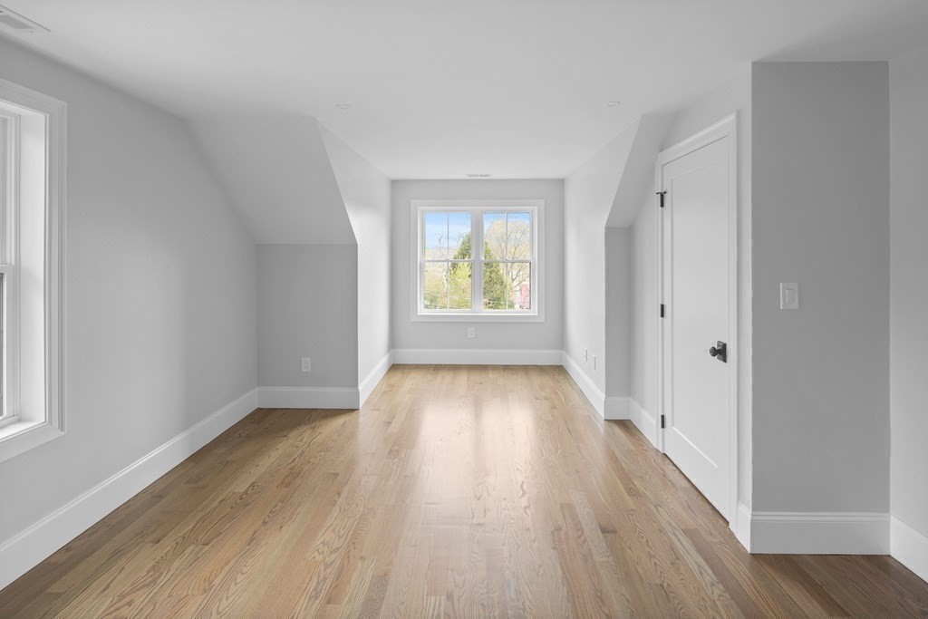 78 Beverly Road Arlington, MA 02474 - Photo 32 of 42 Gallery Image 32