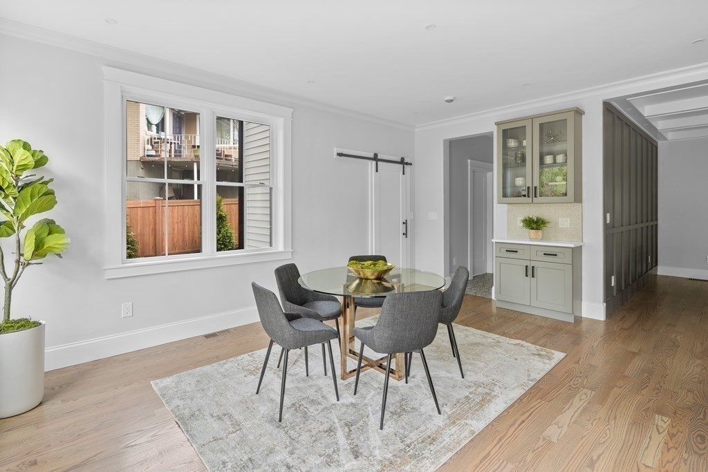78 Beverly Road Arlington, MA 02474 - Photo 9 of 42 Gallery Image 9