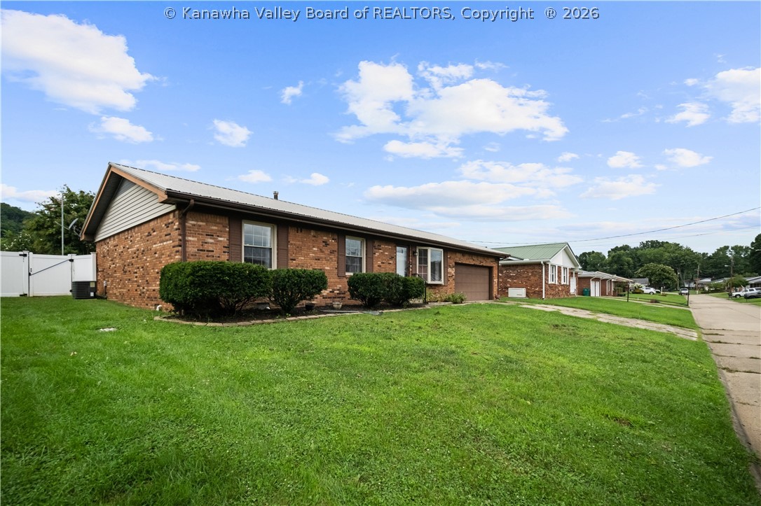 194 Shawnee Estates Winfield, WV 25213 - Photo 2 of 49 Gallery Image 2