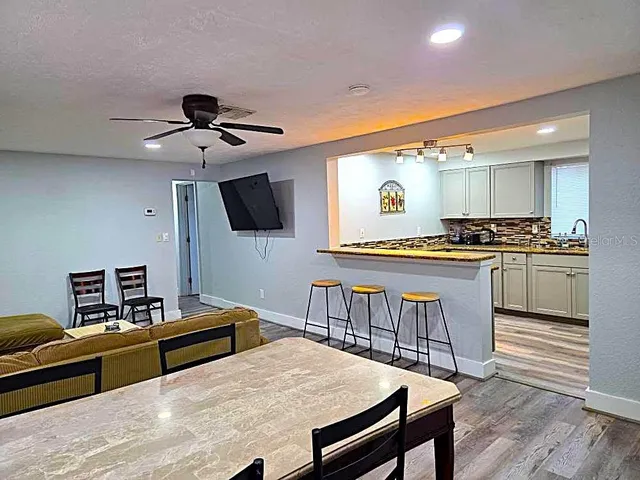 $450,000 | 6886 49th Avenue North, St. Petersburg, FL 33709