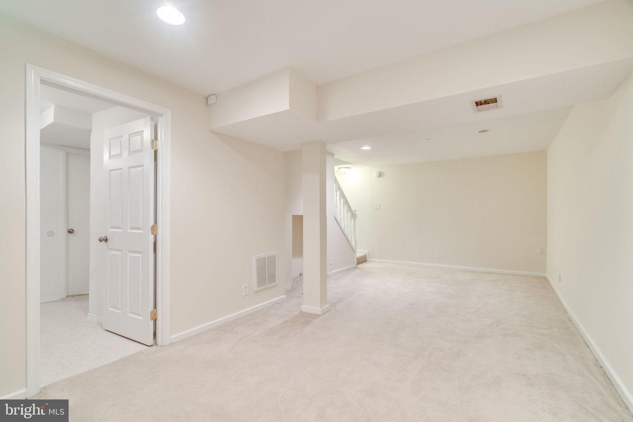 8481 Magic Tree Court Springfield, VA 22153 - Photo 34 of 48 Gallery Image 34