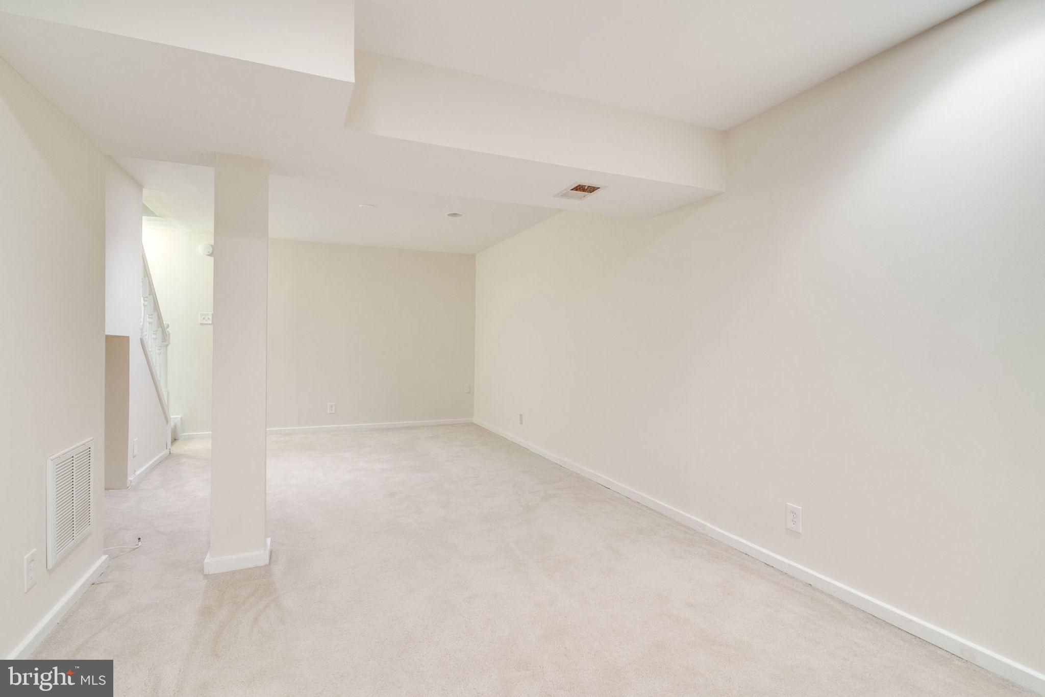8481 Magic Tree Court Springfield, VA 22153 - Photo 35 of 48 Gallery Image 35
