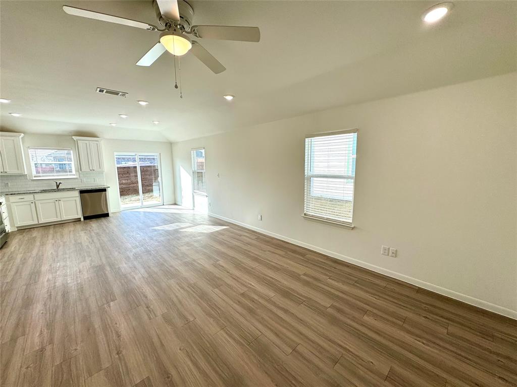 4910 Dry Creek Road Sherman, TX 75092 - Photo 3 of 9