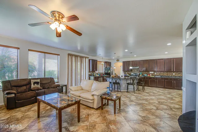 $799,900 | 7419 South 25th Drive, Phoenix, AZ 85041