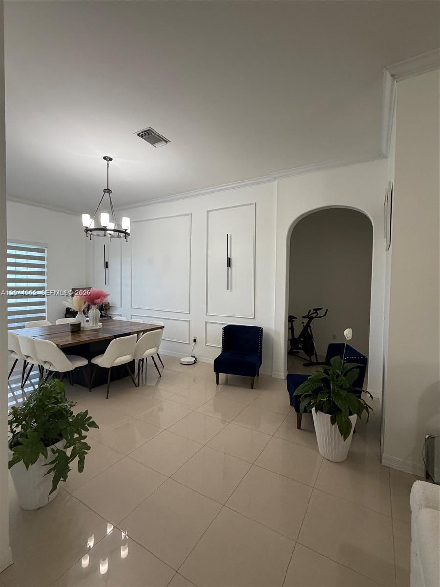 8208 Southwest 166th Place Miami, FL 33193 - Photo 7 of 37