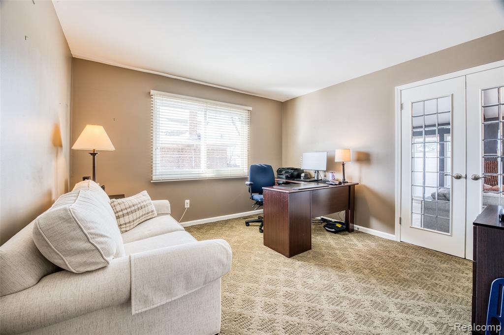 42134 Waterfall Road Northville, MI 48168 - Photo 25 of 47 Gallery Image 25
