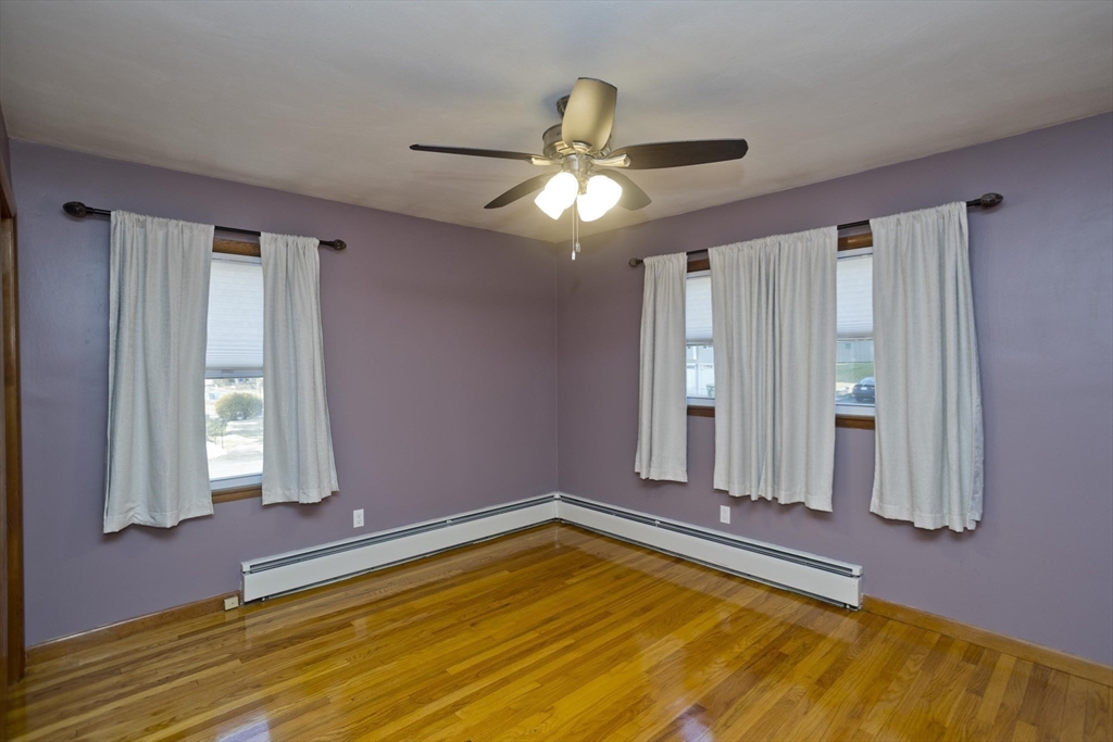 550 Tiffany Street Springfield, MA 01108 - Photo 17 of 42 Gallery Image 17