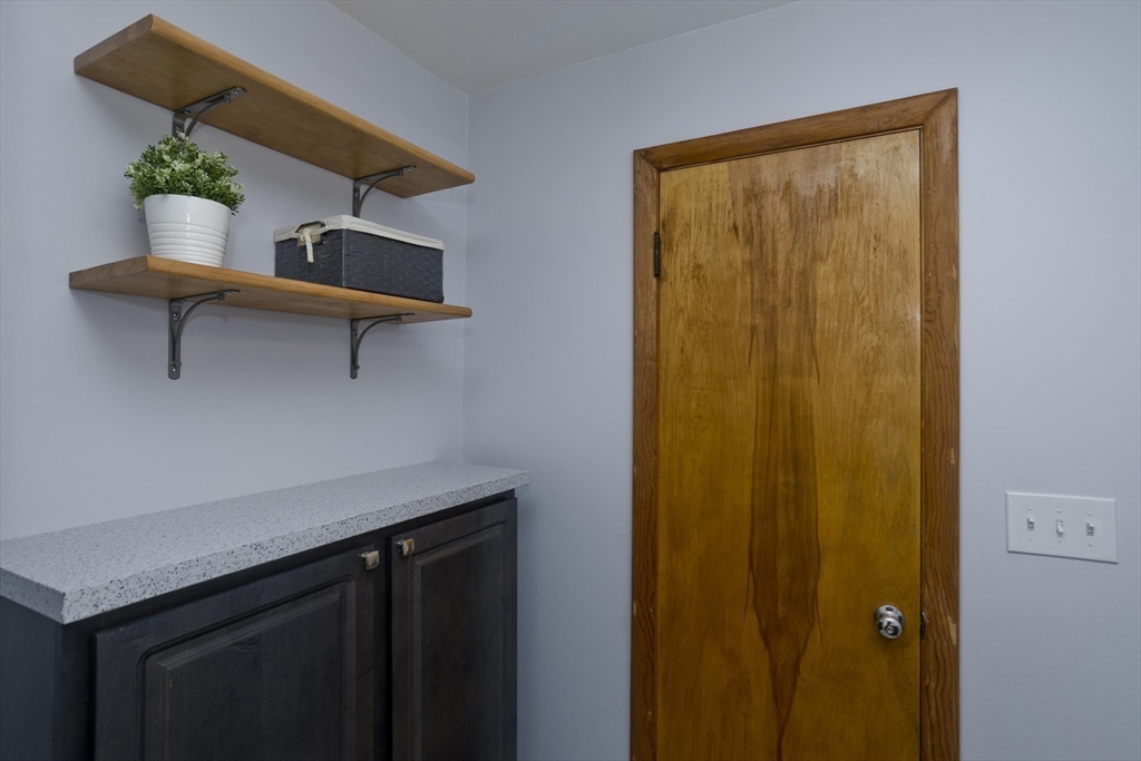 550 Tiffany Street Springfield, MA 01108 - Photo 24 of 42 Gallery Image 24