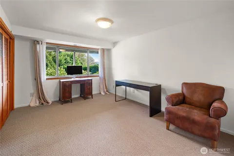 $1,100,000 | 22516 100th Place Southwest, Vashon, WA 98070