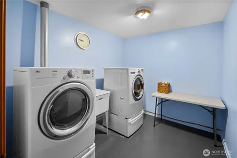 $1,100,000 | 22516 100th Place Southwest, Vashon, WA 98070