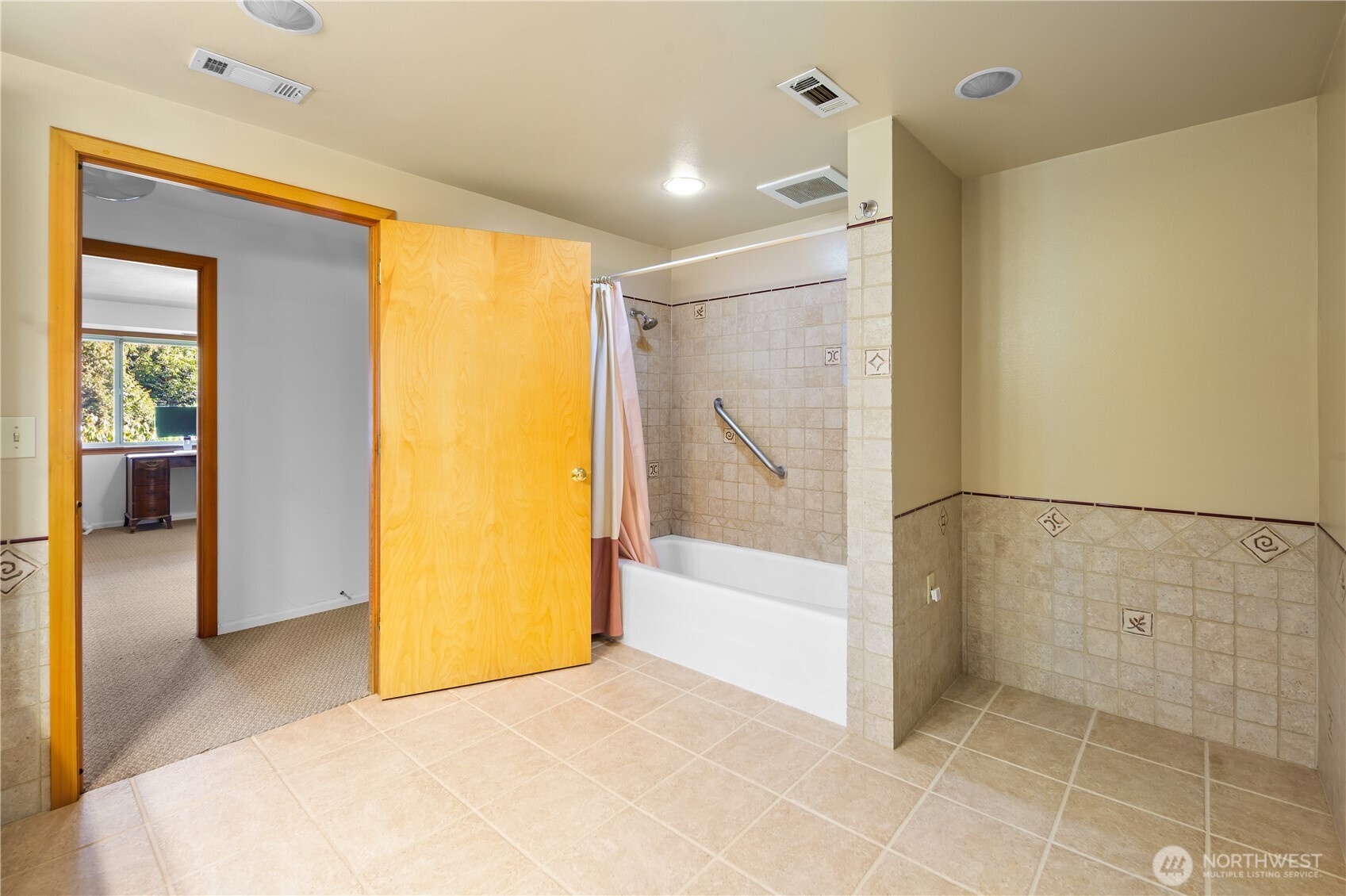 22516 100th Place Southwest Vashon, WA 98070 - Photo 31 of 34