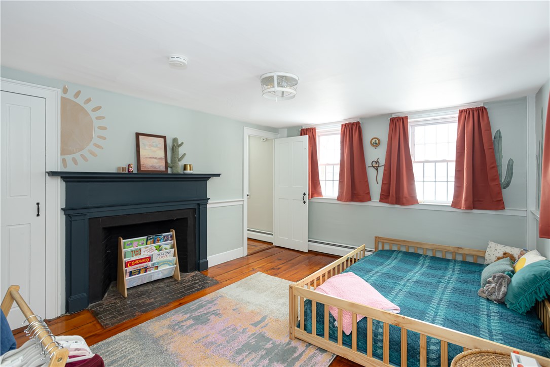 417 Middle Road Portsmouth, RI 02871 - Photo 27 of 32 Gallery Image 27