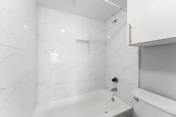 $1,250 | 2750 Holly Hall Street, Unit 815, Houston, TX 77054