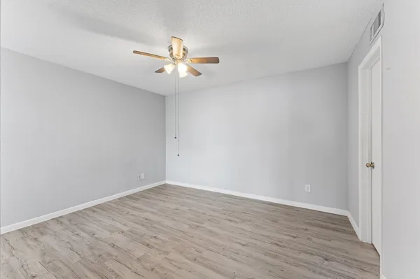 $1,250 | 2750 Holly Hall Street, Unit 815, Houston, TX 77054