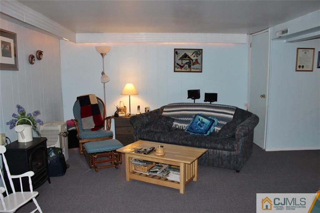 19 Ridgeview Road Jamesburg, NJ 08831 - Photo 16 of 24 Gallery Image 16