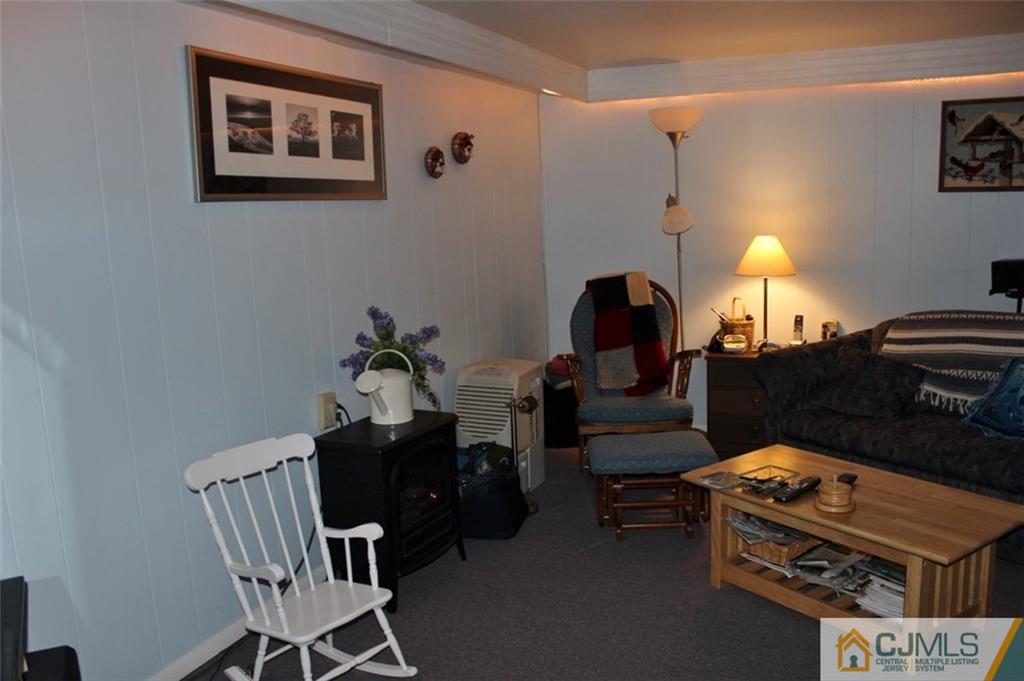 19 Ridgeview Road Jamesburg, NJ 08831 - Photo 17 of 24 Gallery Image 17