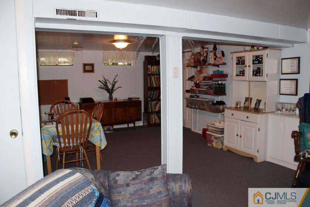 19 Ridgeview Road Jamesburg, NJ 08831 - Photo 18 of 24 Gallery Image 18