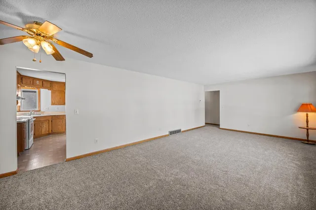 $250,000 | 455 East 4th Street, Zumbrota, MN 55992