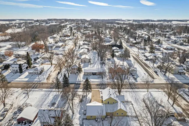 $250,000 | 455 East 4th Street, Zumbrota, MN 55992