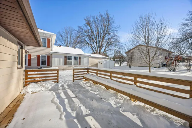 $250,000 | 455 East 4th Street, Zumbrota, MN 55992