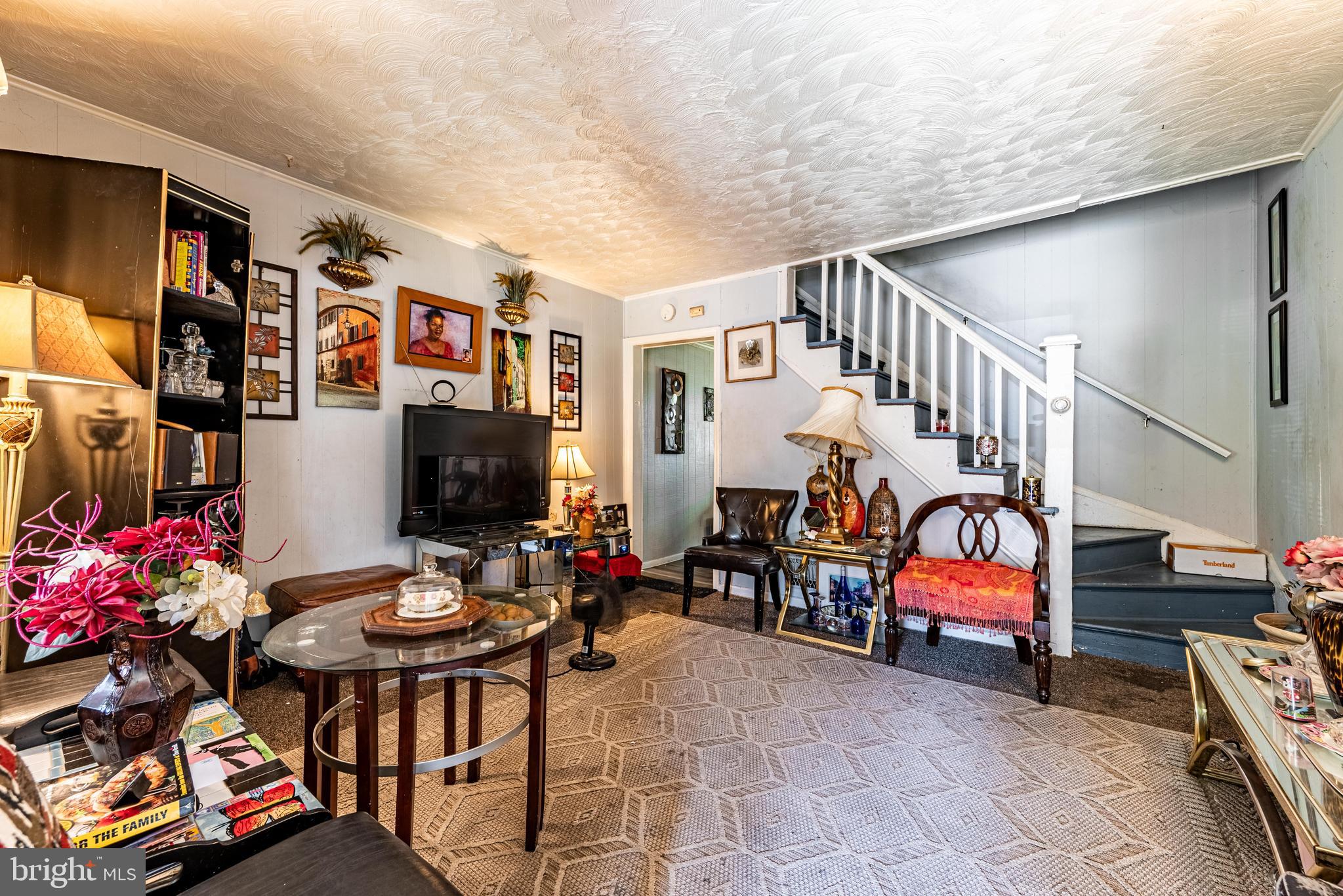 441 Roundview Road Baltimore, MD 21225 - Photo 4 of 25