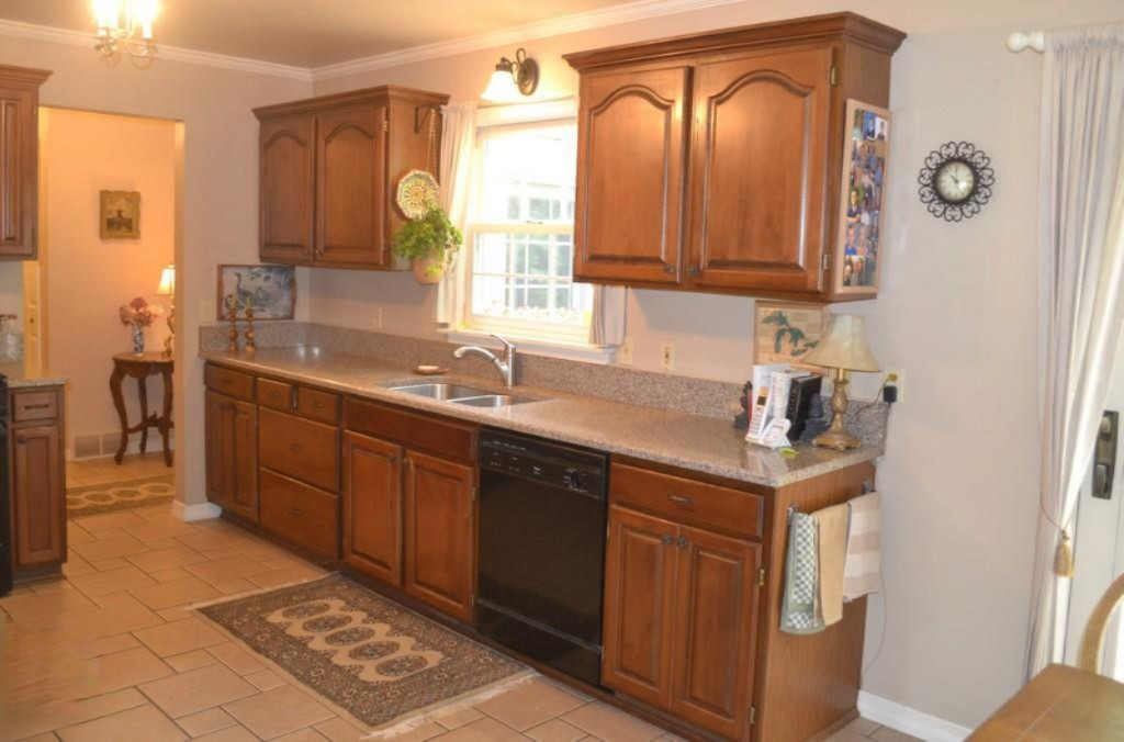 15997 Green Briar Road Three Rivers, MI 49093 - Photo 8 of 29 8Kitchen2