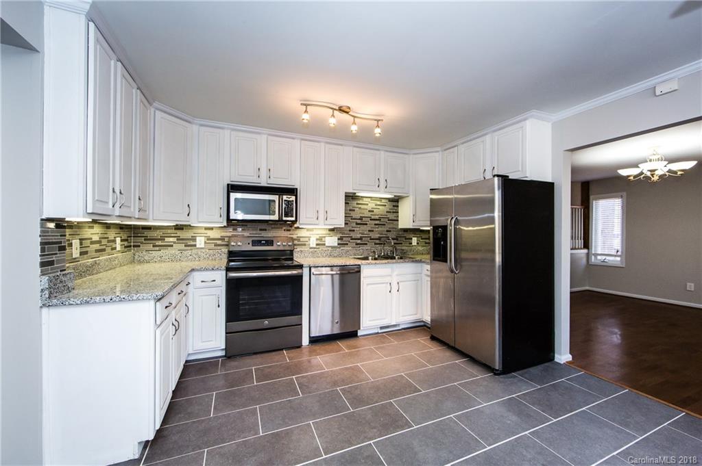 11047 Painted Tree Road Charlotte, NC 28226 - Photo 14 of 36 Gallery Image 14
