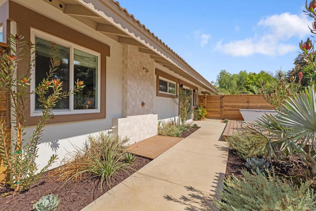710 Edelweiss Lane Encinitas, CA 92024 - Photo 26 of 32 a front view of a house