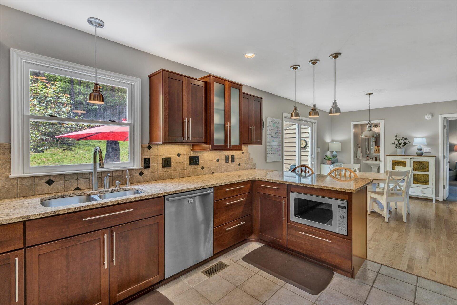 610 Winesap Road Roanoke, VA 24019 - Photo 18 of 68 18-042520230011