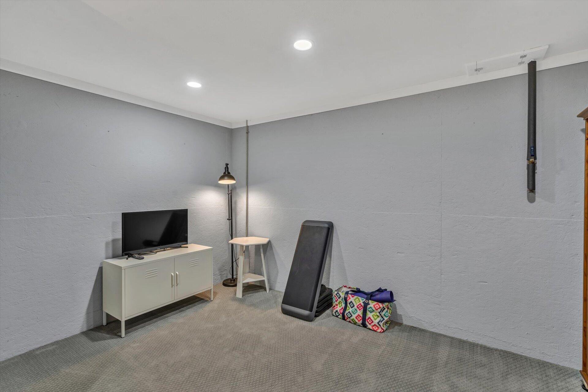 610 Winesap Road Roanoke, VA 24019 - Photo 43 of 68 43-042520230035