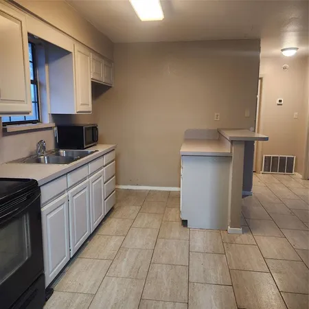 $1,500 | 136 Marble Court, Aledo, TX 76008