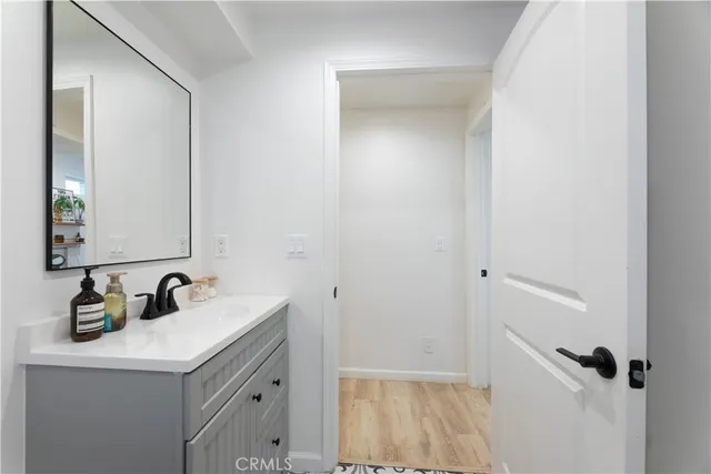 $1,324,999 | 6029 Eleanor Avenue, Hollywood, CA 90038