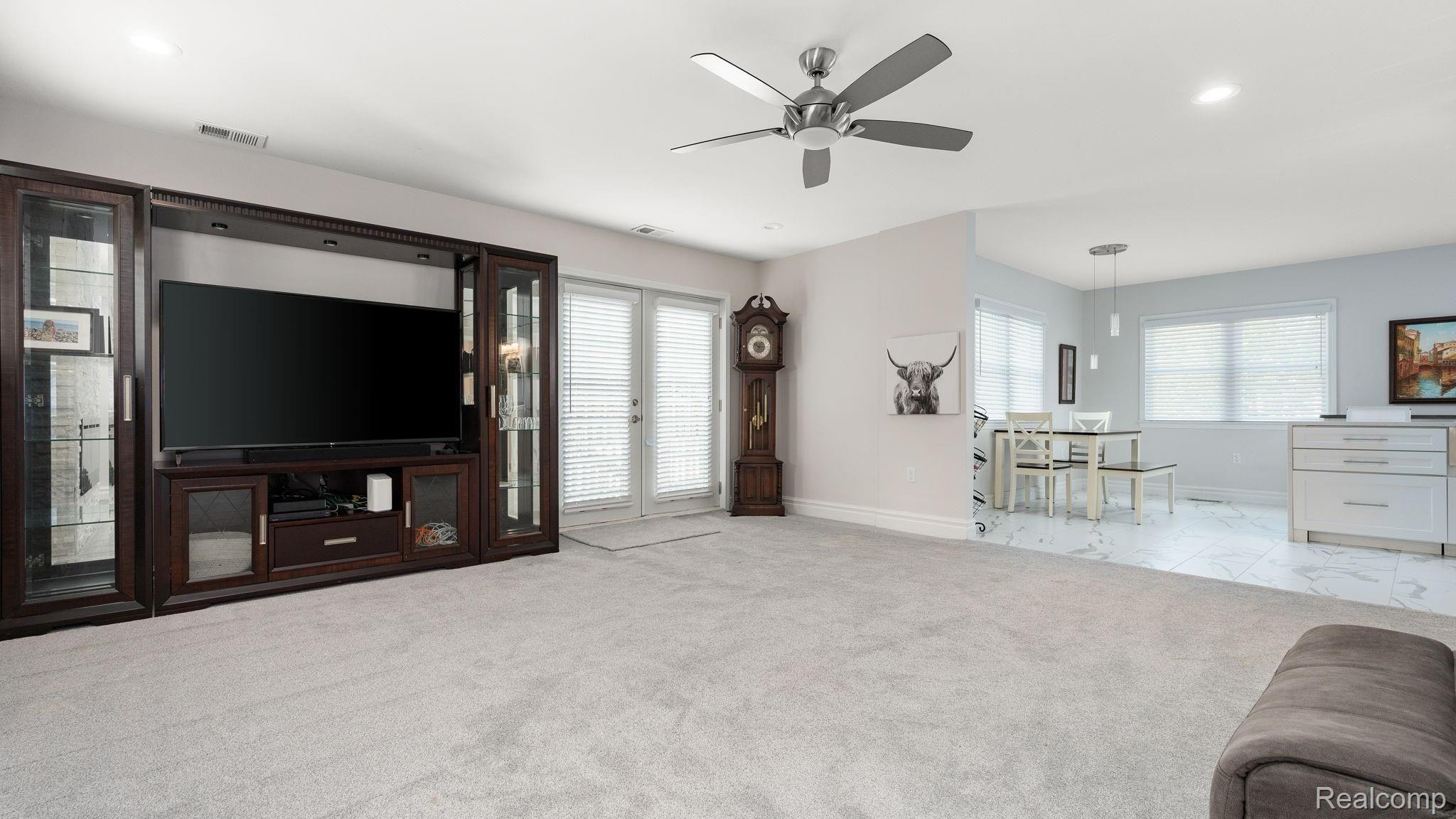 2604 Manchester Road Birmingham, MI 48009 - Photo 20 of 50 20-web-or-mls-2604-Manchester-Rd-20.jpg