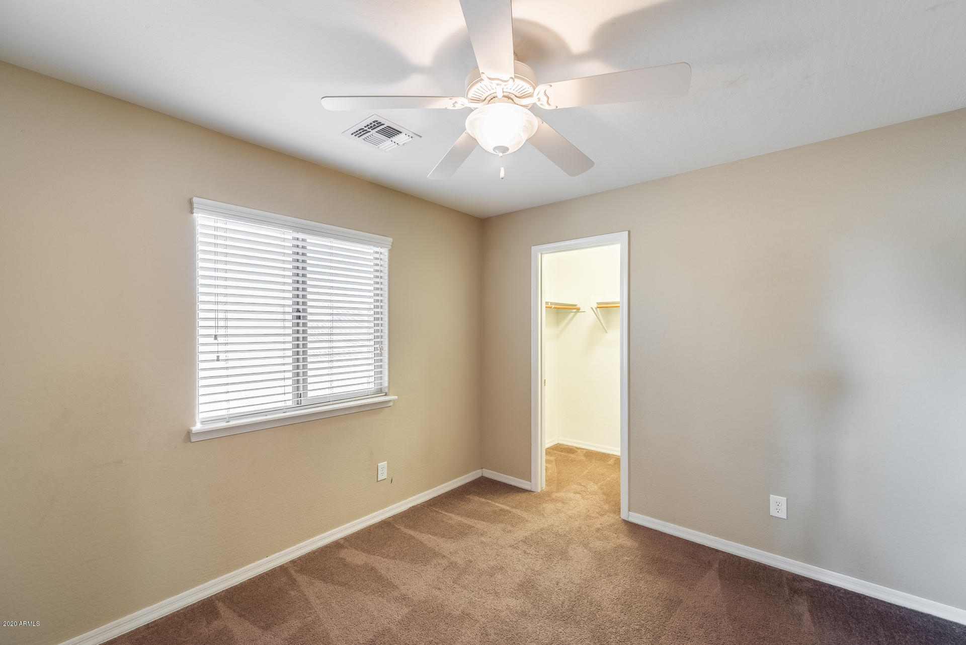 886 West Trellis Road San Tan Valley, AZ 85140 - Photo 28 of 32 Gallery Image 28