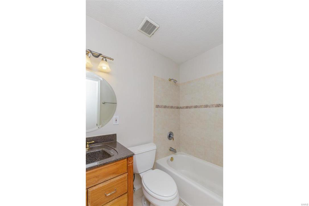 1752 Craig Road St. Louis, MO 63146 - Photo 22 of 64 Gallery Image 22