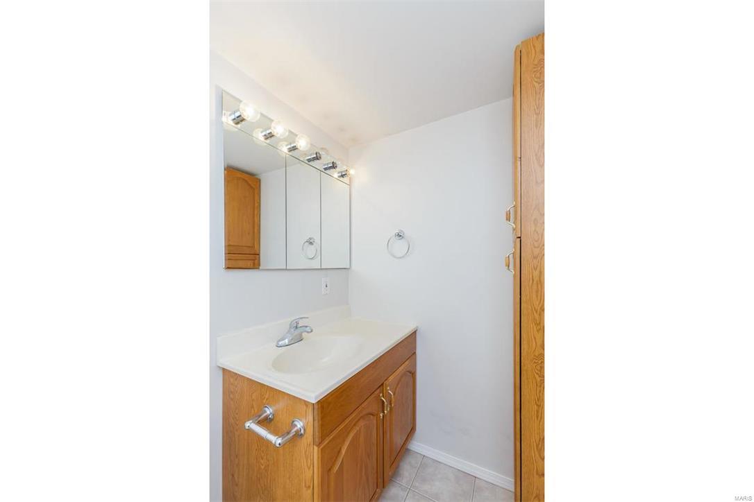 1752 Craig Road St. Louis, MO 63146 - Photo 30 of 64 Gallery Image 30