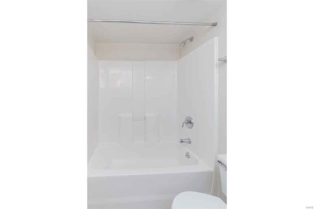 1752 Craig Road St. Louis, MO 63146 - Photo 31 of 64 Gallery Image 31